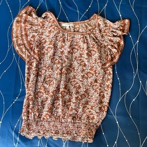 Small Max Studio Flowered short sleeve boho blouse